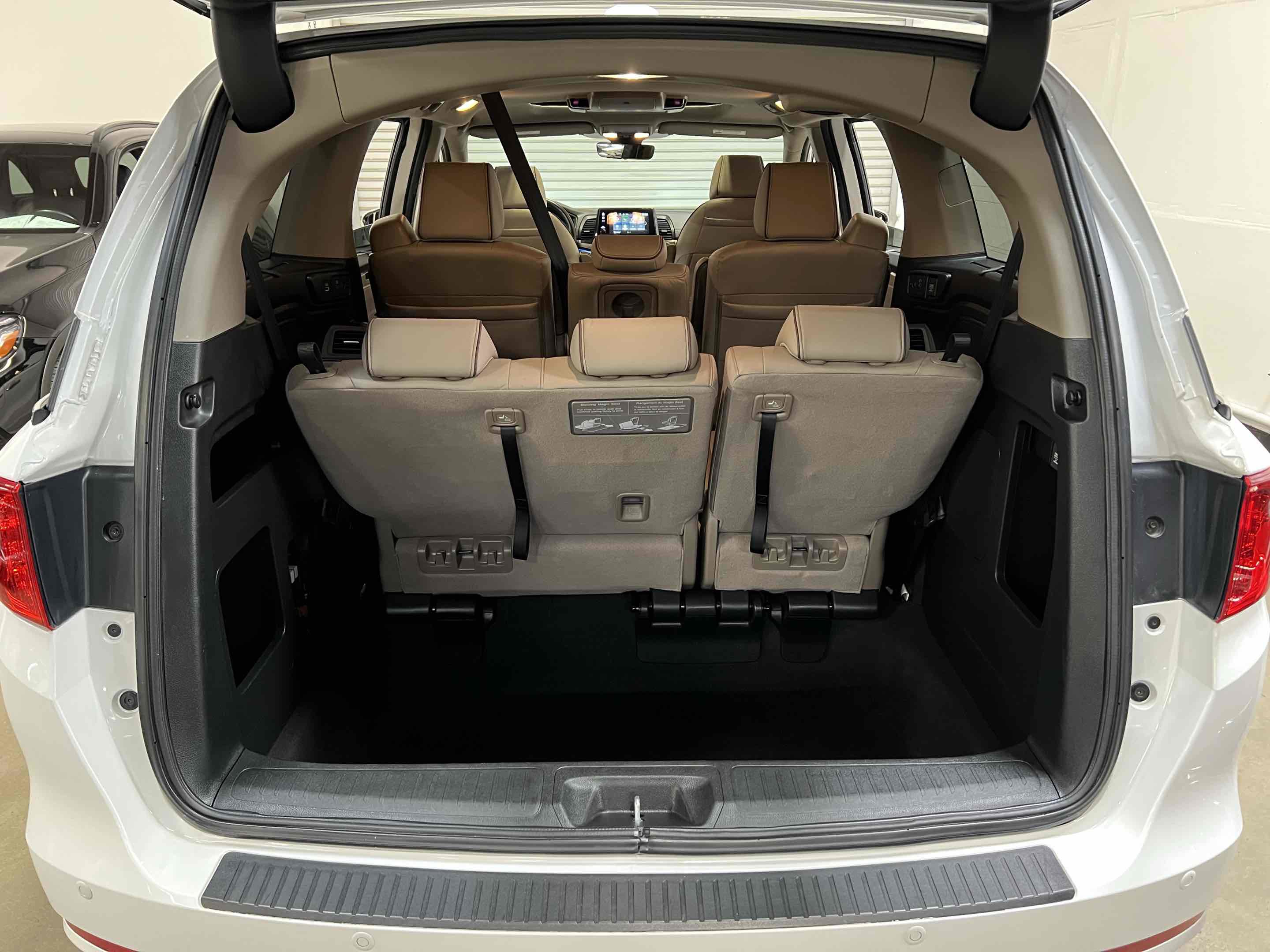 Used 2023 Honda Odyssey Elite image 70
