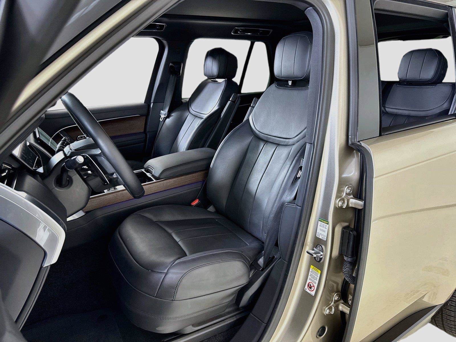 Used 2024 Land Rover Range Rover SE AWD/4WD image 14
