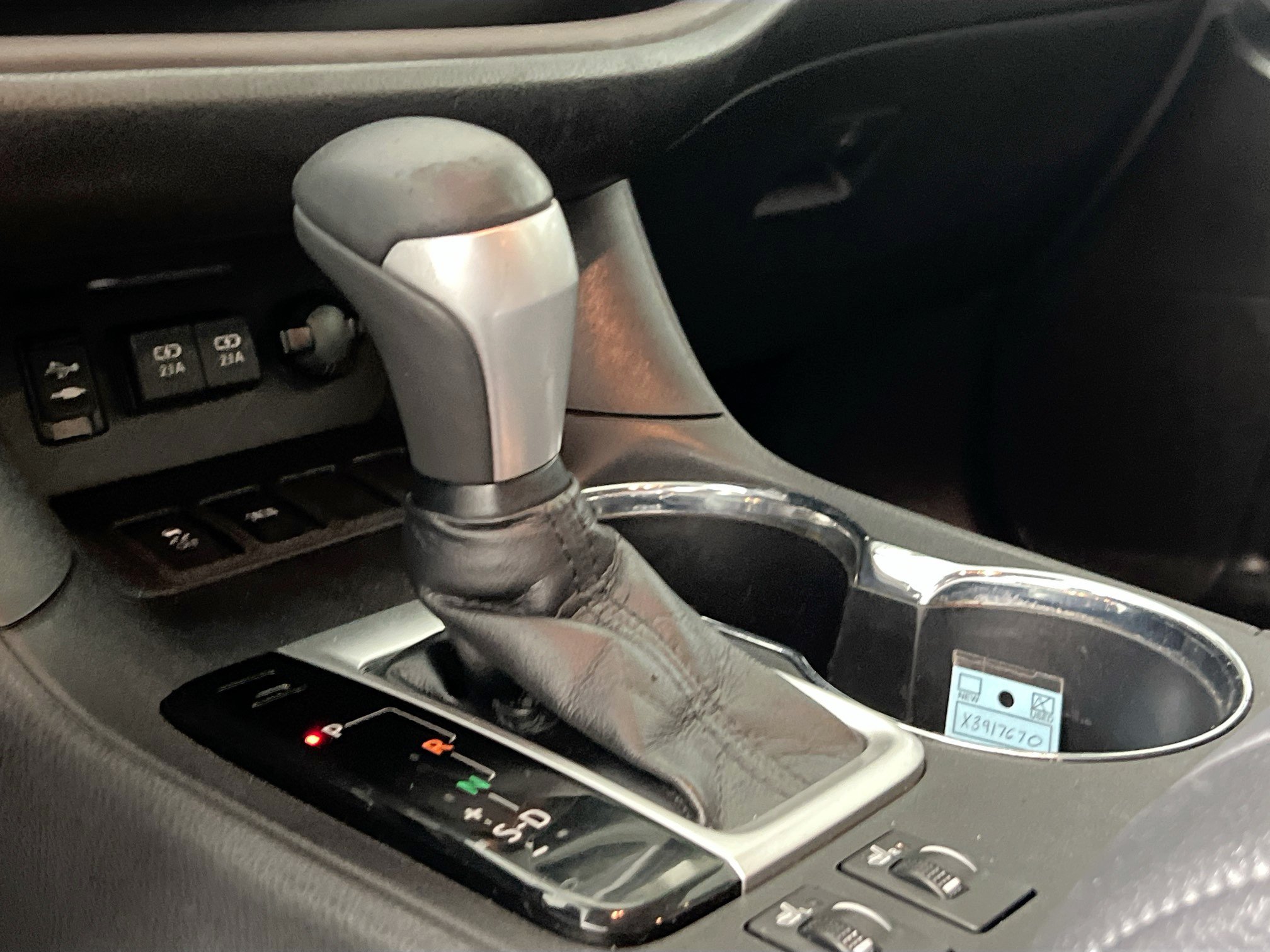 Used 2019 Toyota Highlander XLE FWD image 24