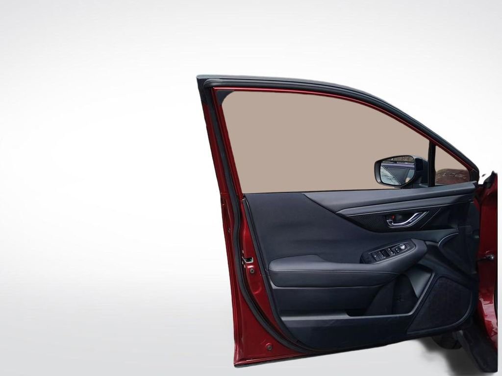 Used 2022 Subaru Outback Premium image 11