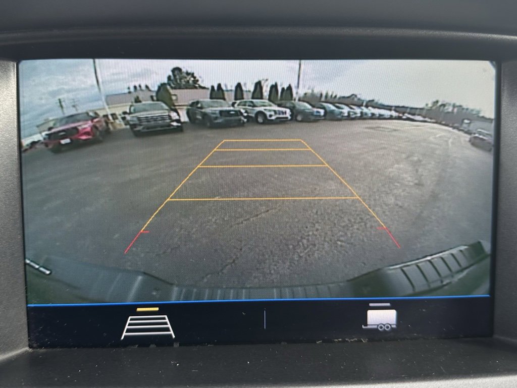 Used 2022 Chevrolet Colorado LT w/ LT Convenience Package image 24