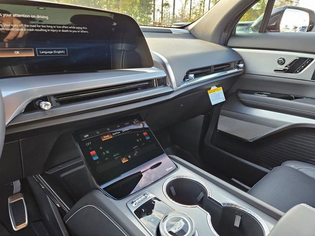 New 2026 Cadillac Vistiq Sport image 21