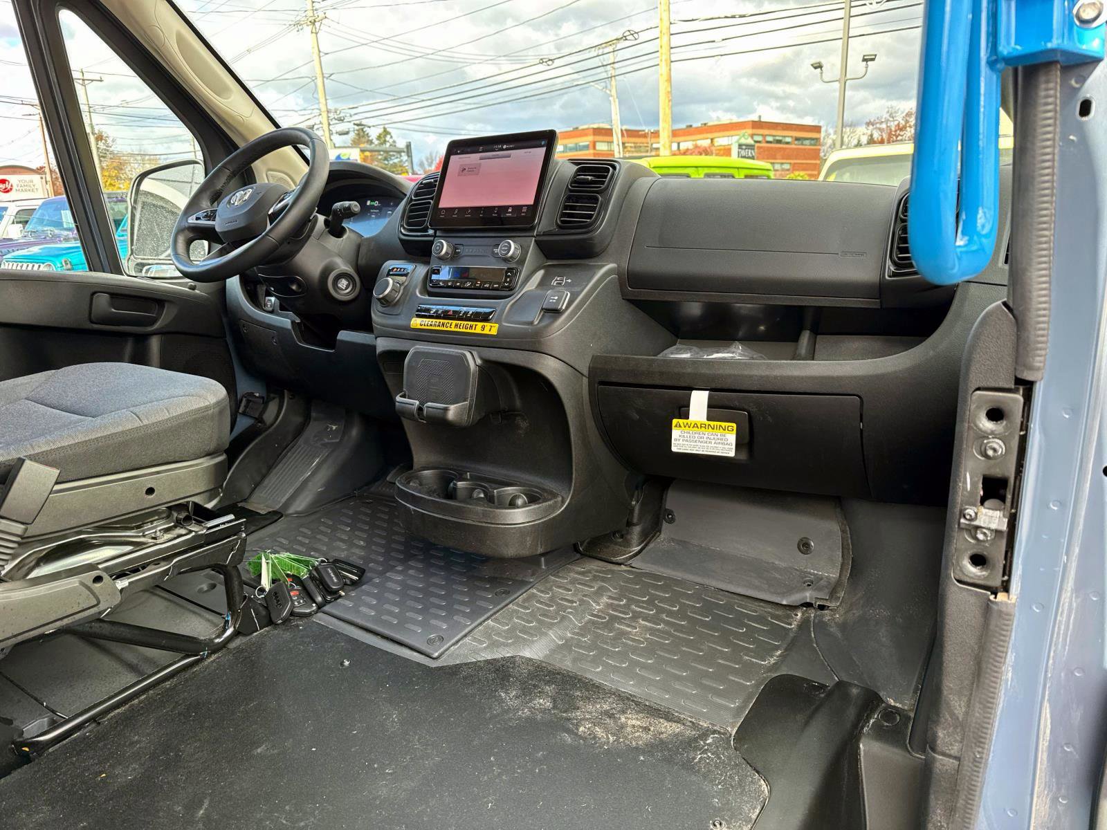 Used 2024 RAM ProMaster 3500 image 9