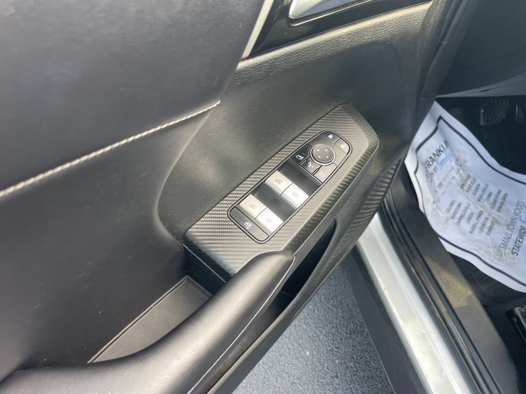Used 2024 Mitsubishi Outlander SE AWD/4WD image 11