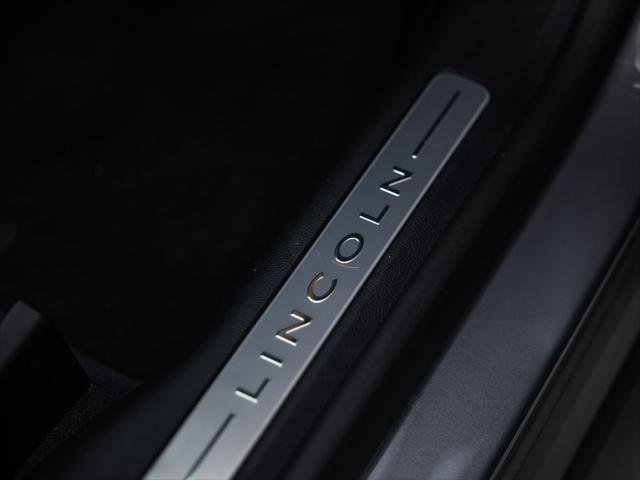 New 2025 Lincoln Corsair FWD w/ Equipment Group 101A image 25