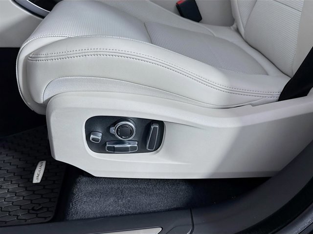 New 2026 Jaguar F-PACE R-Dynamic S image 22