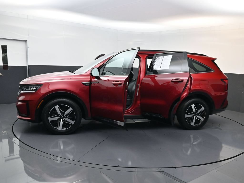 Used 2021 Kia Sorento S FWD image 33