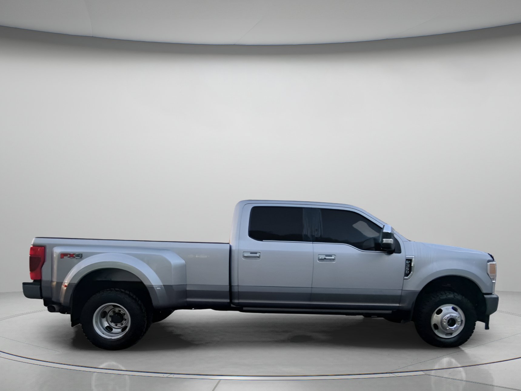 Certified 2021 Ford F350 Platinum AWD/4WD image 32