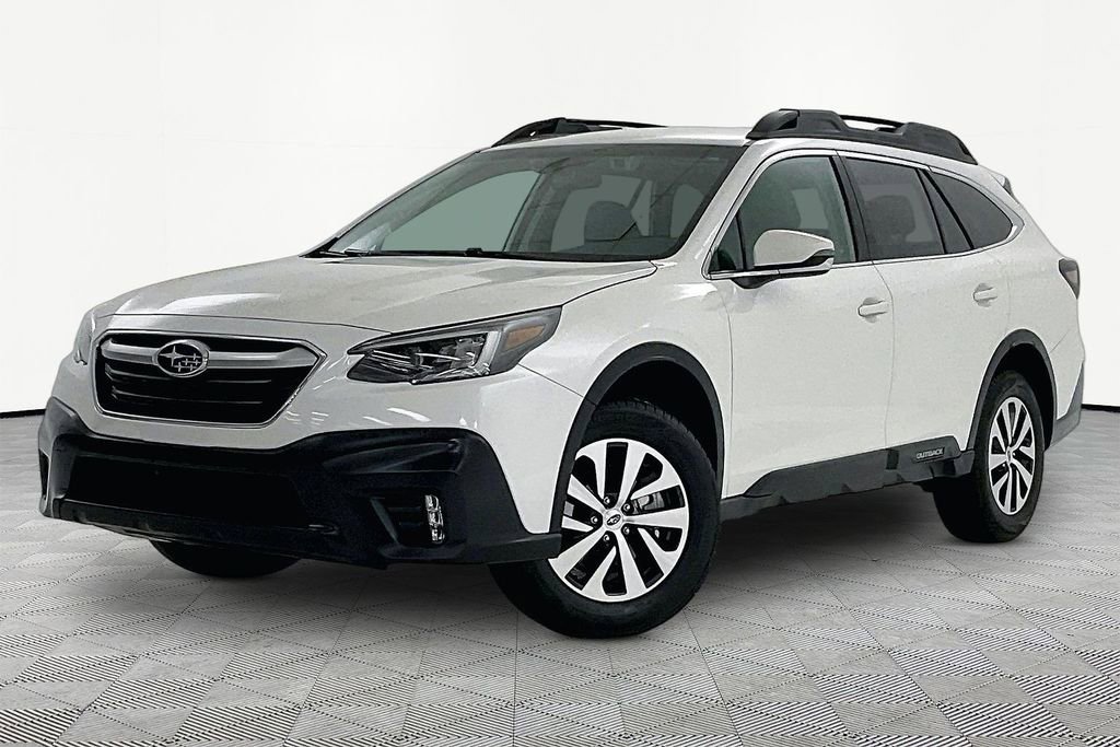 Used 2021 Subaru Outback Premium image 3