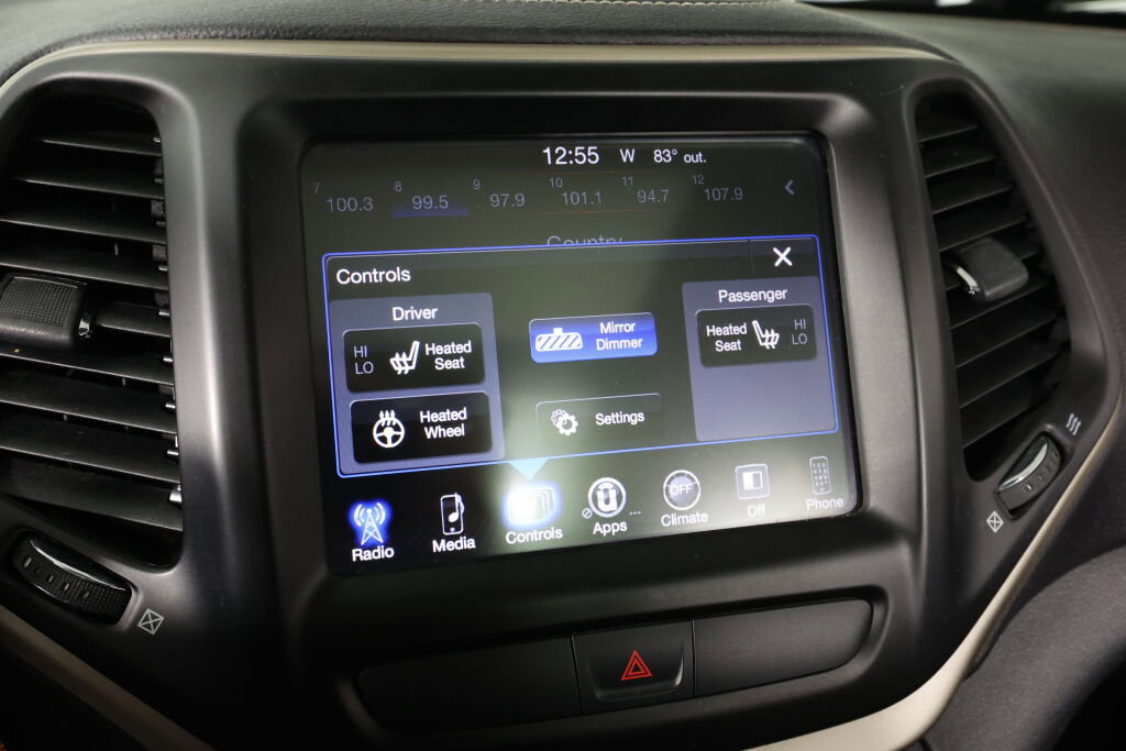 Used 2016 Jeep Cherokee 75th Anniversary image 36