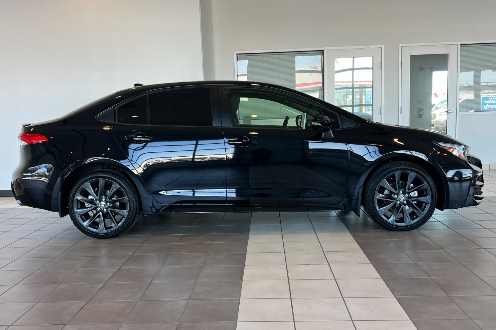Certified 2026 Toyota Corolla SE w/ SE Premium Package FWD image 3