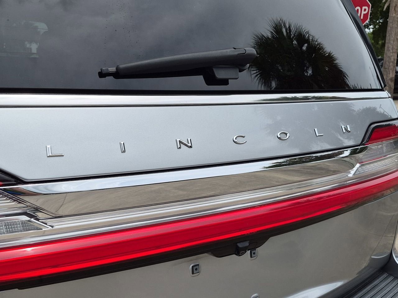 Used 2020 Lincoln Navigator L Reserve w/ Luxury Package AWD/4WD image 6