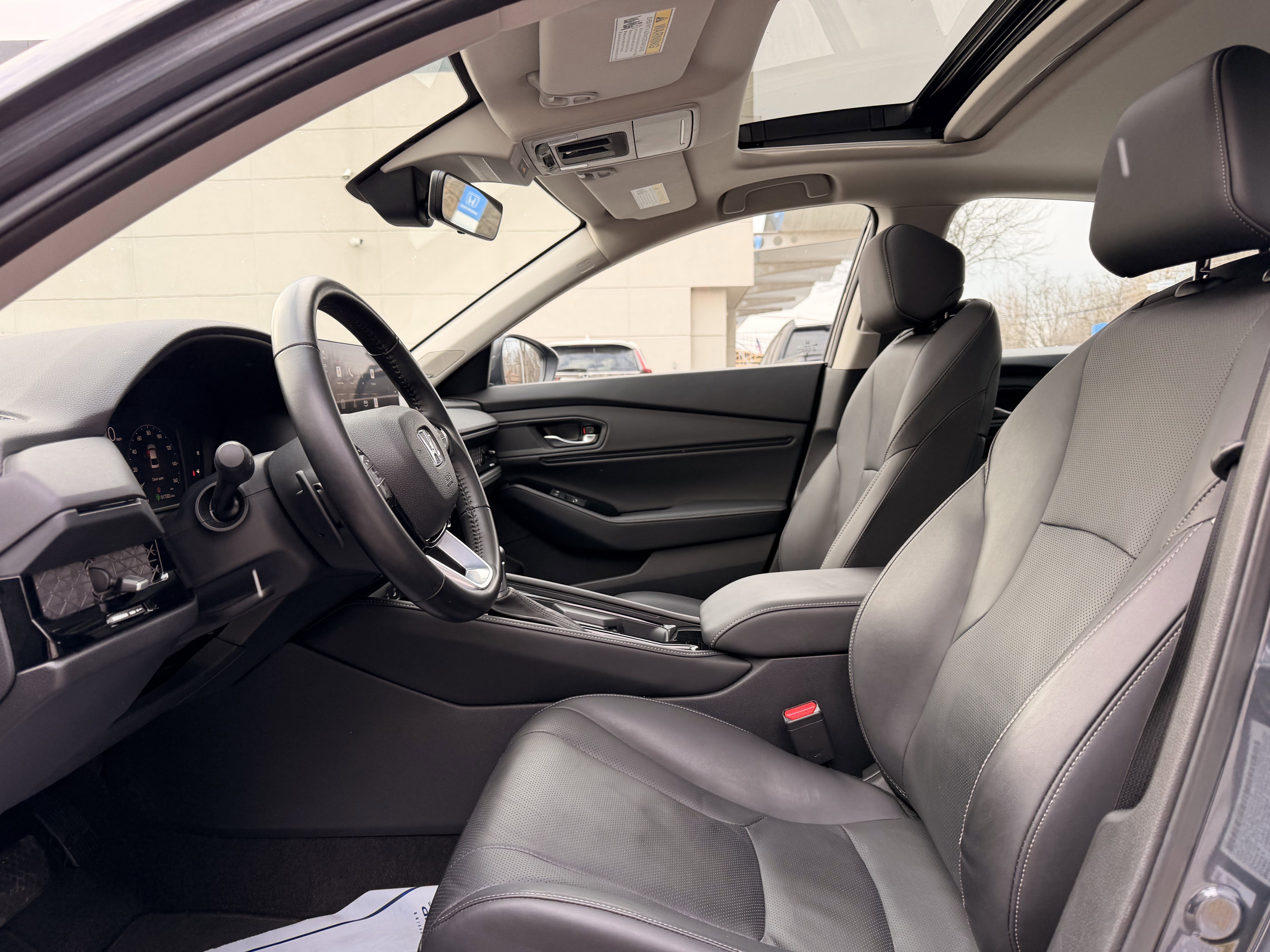 Used 2023 Honda Accord Touring image 13