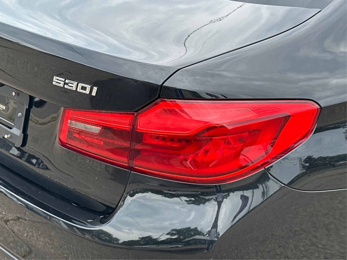 Used 2018 BMW 530i xDrive image 34