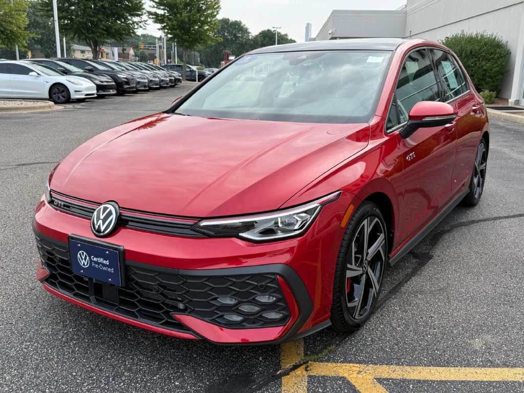 Certified 2025 Volkswagen GTI SE FWD image 8