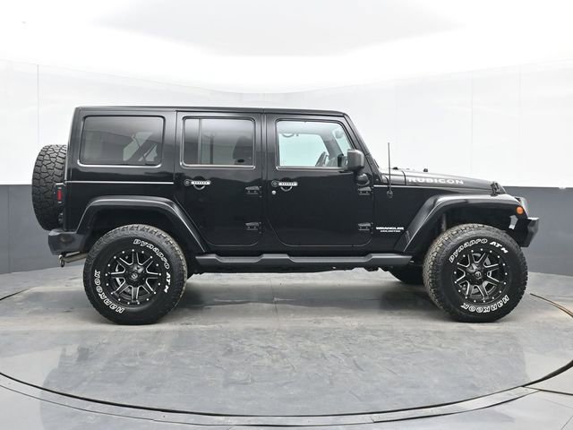 Used 2016 Jeep Wrangler Unlimited Rubicon w/ Connectivity Group image 11