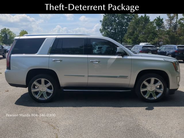 Used 2020 Cadillac Escalade Luxury AWD/4WD image 3