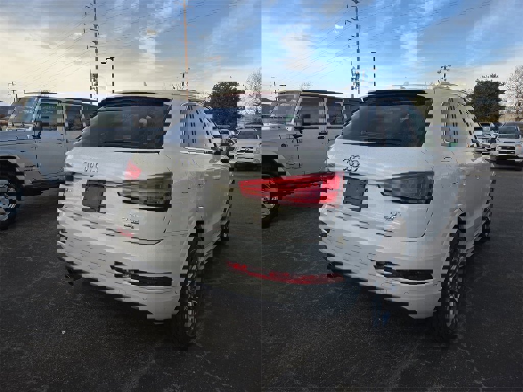 Used 2017 Audi Q3 2.0T Premium Plus w/ Premium Plus Package image 6