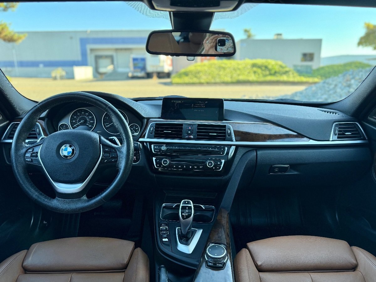 Used 2016 BMW 328d xDrive Wagon AWD/4WD image 25