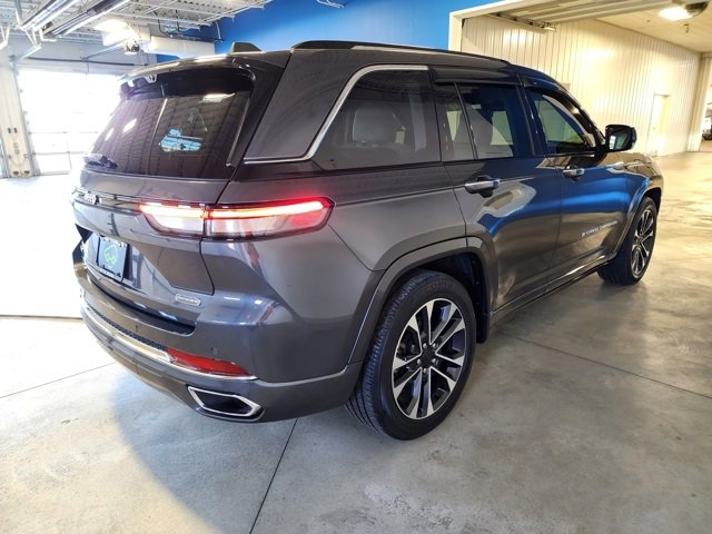 Used 2022 Jeep Grand Cherokee Overland w/ Luxury Tech Group IV image 4