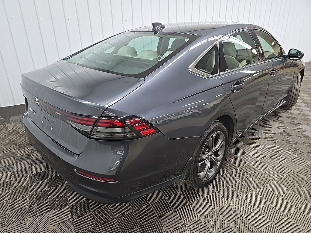 Used 2023 Honda Accord EX image 10