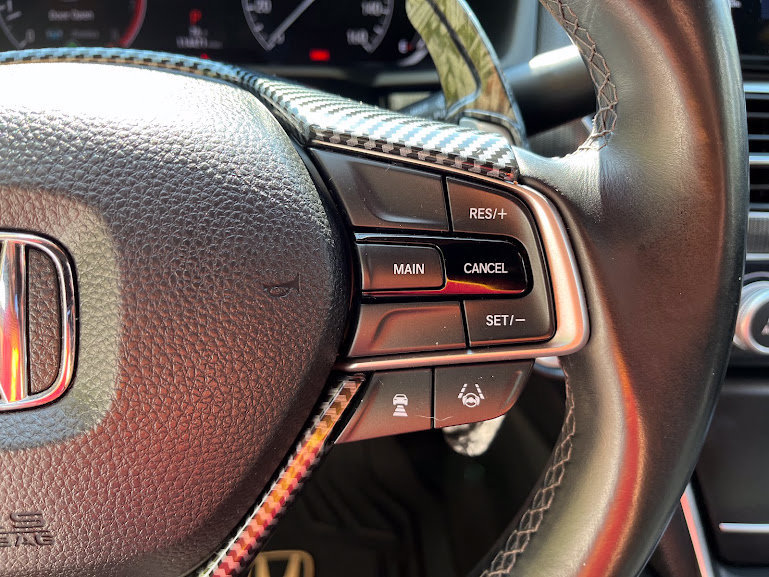 Used 2018 Honda Accord Sport image 16