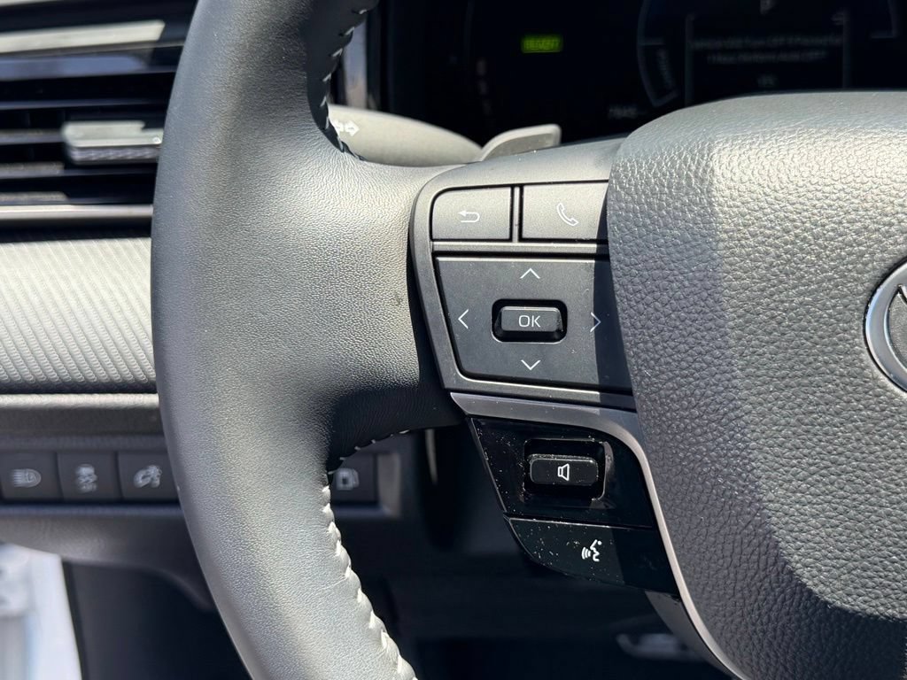 Certified 2025 Toyota Camry SE w/ Multimedia Upgrade Package FWD image 26