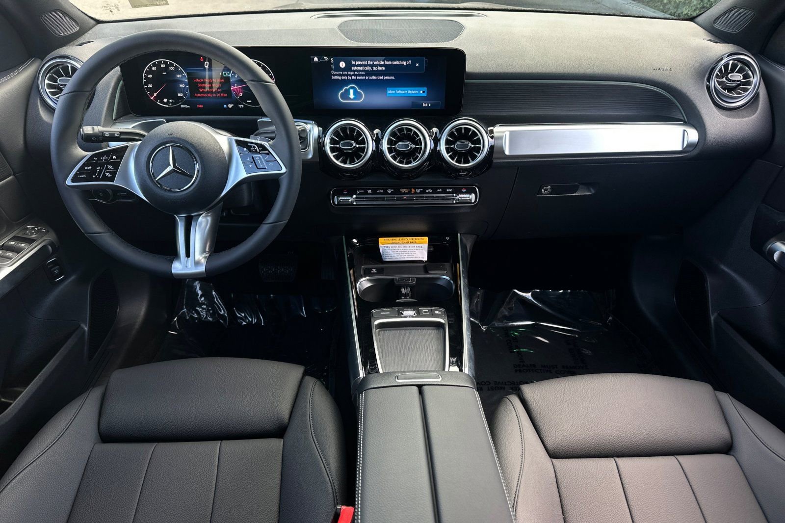 New 2026 Mercedes-Benz GLB 250 image 2