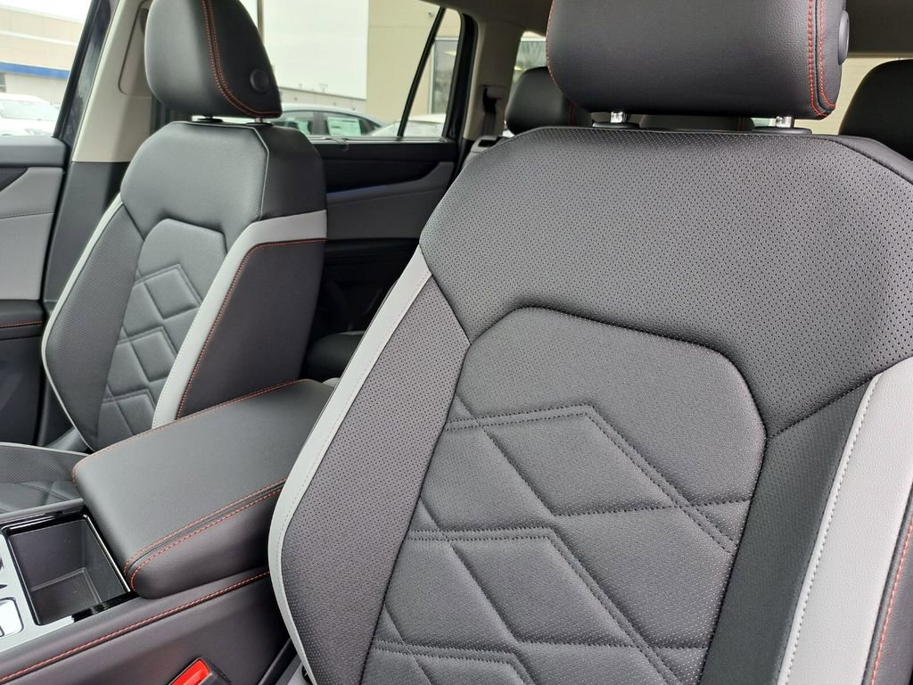 New 2026 Volkswagen Atlas Peak Edition AWD/4WD image 26