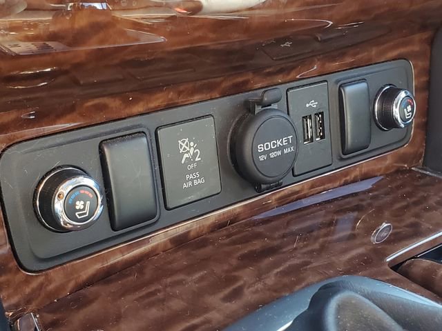 Used 2020 Nissan Armada Platinum w/ Captain's Chairs Package image 30