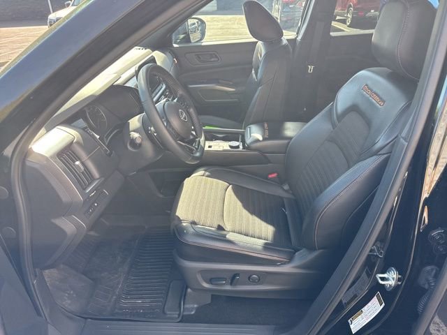 Used 2024 Nissan Pathfinder Rock Creek AWD/4WD image 11