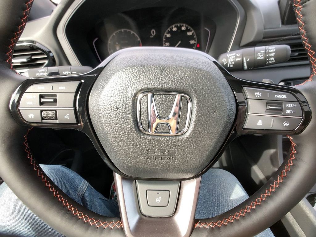 New 2025 Honda Pilot TrailSport image 15