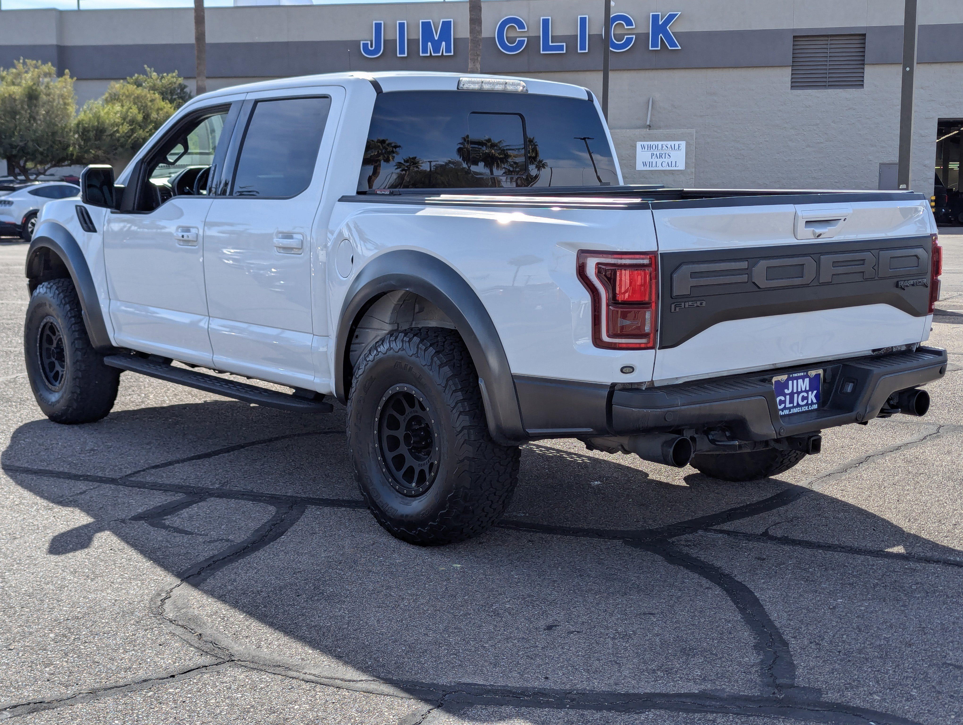 Certified 2019 Ford F150 Raptor w/ Equipment Group 802A Luxury image 4
