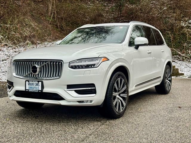Used 2024 Volvo XC90 B5 Core w/ Protection Package Premier image 3