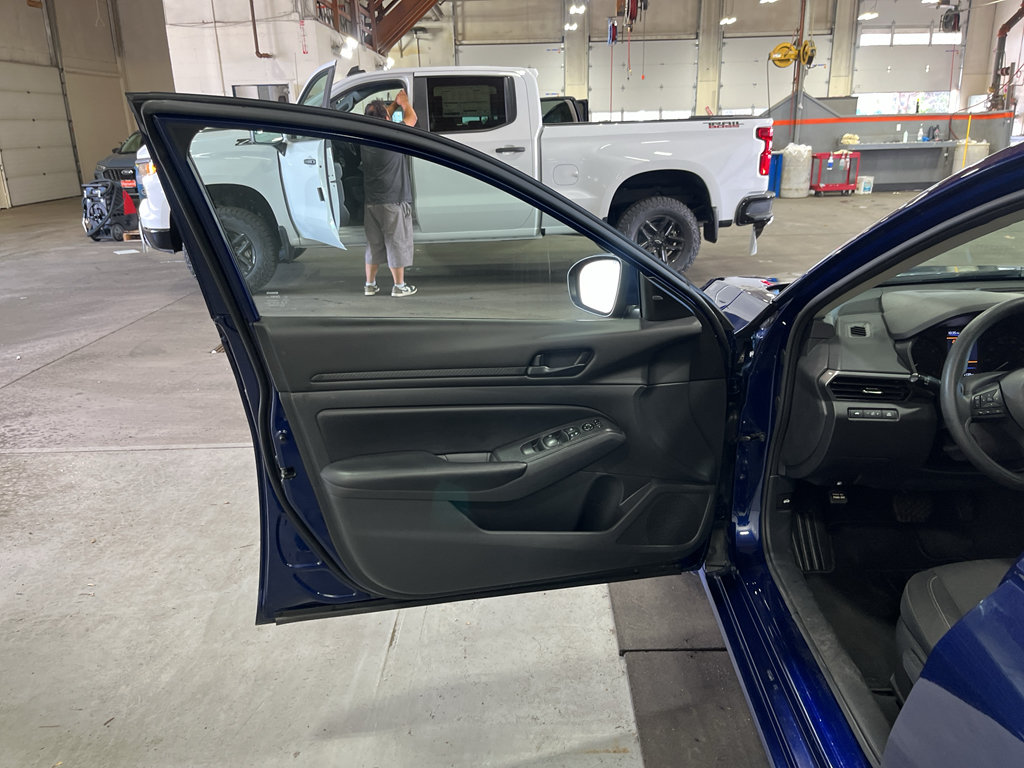 Used 2023 Nissan Altima 2.5 S FWD image 26