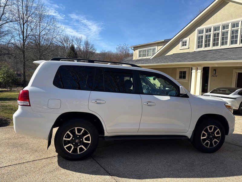 Used 2011 Toyota Land Cruiser 4WD image 12