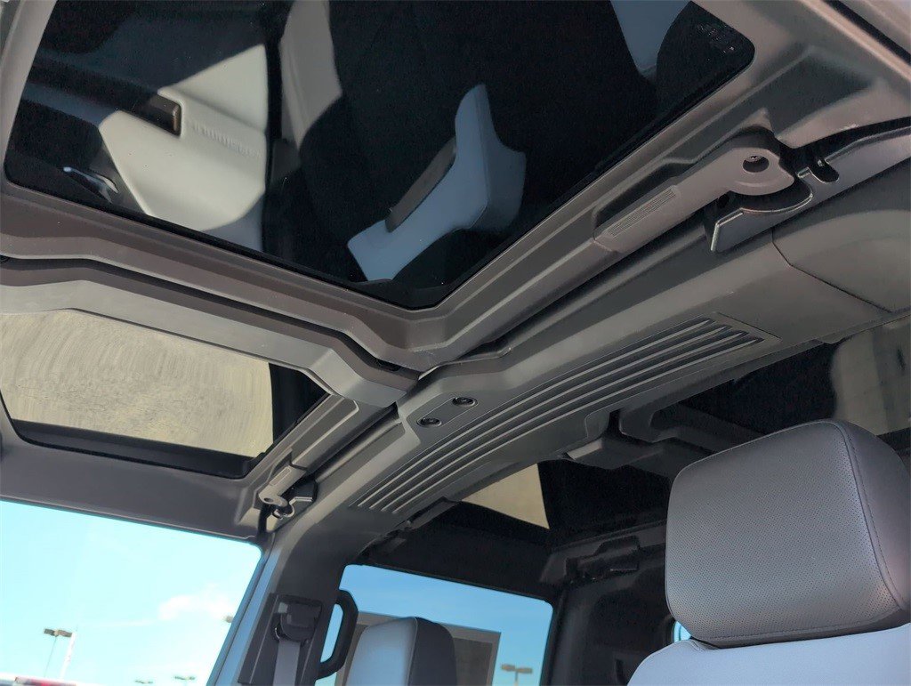 Certified 2024 GMC Hummer EV 2X image 18