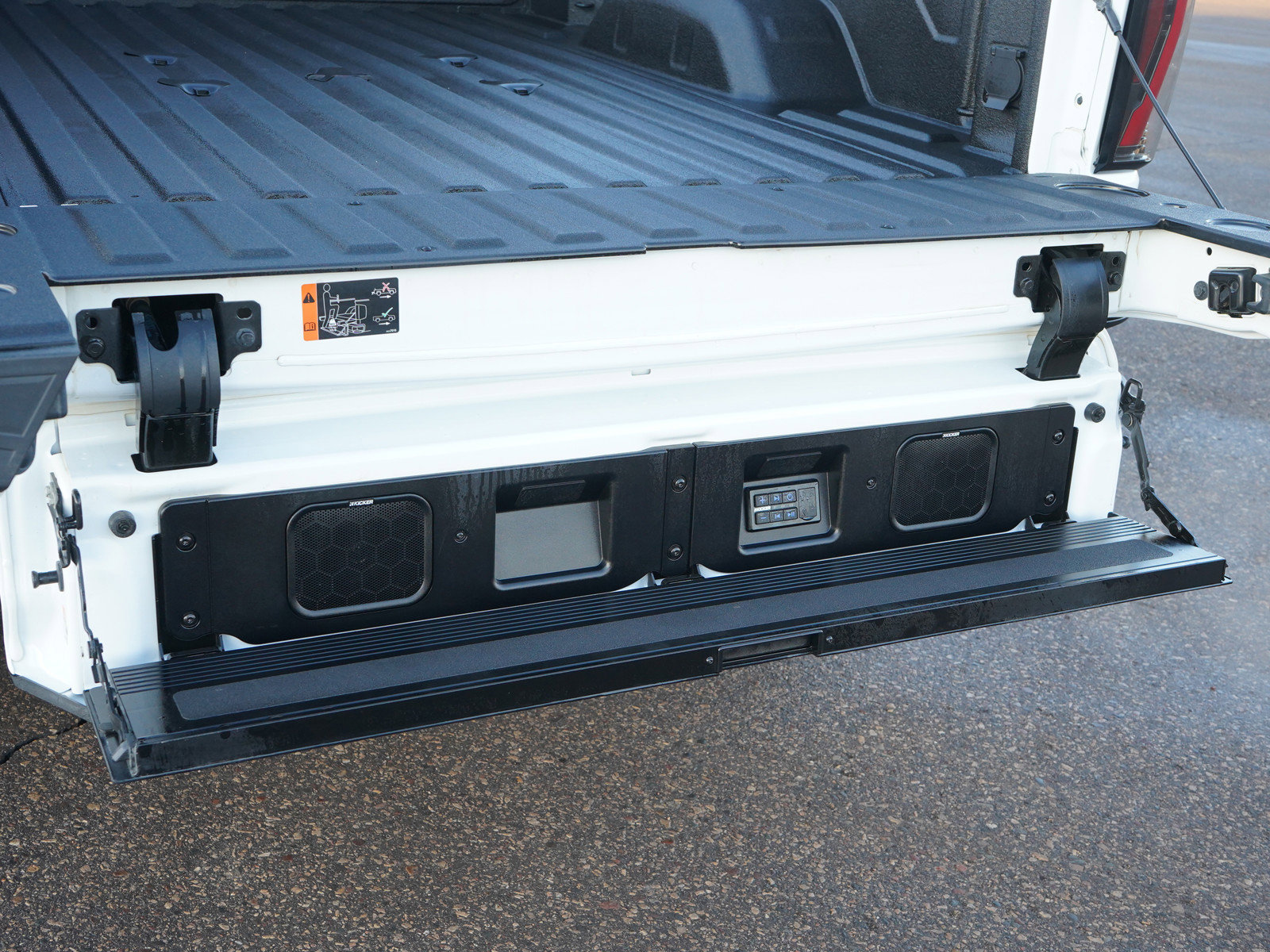 Used 2025 GMC Sierra 2500 AT4X image 17