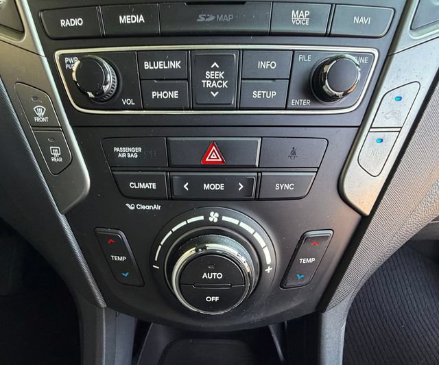 Used 2023 Hyundai Santa Fe SEL w/ Premium Package FWD image 22