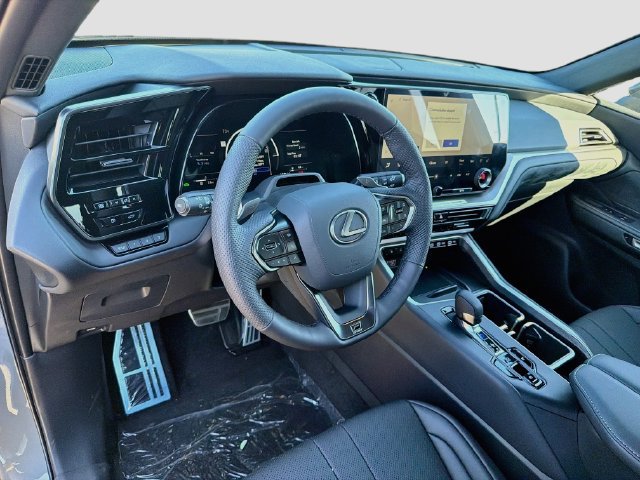 New 2026 Lexus TX 500h AWD w/ Technology Package image 28