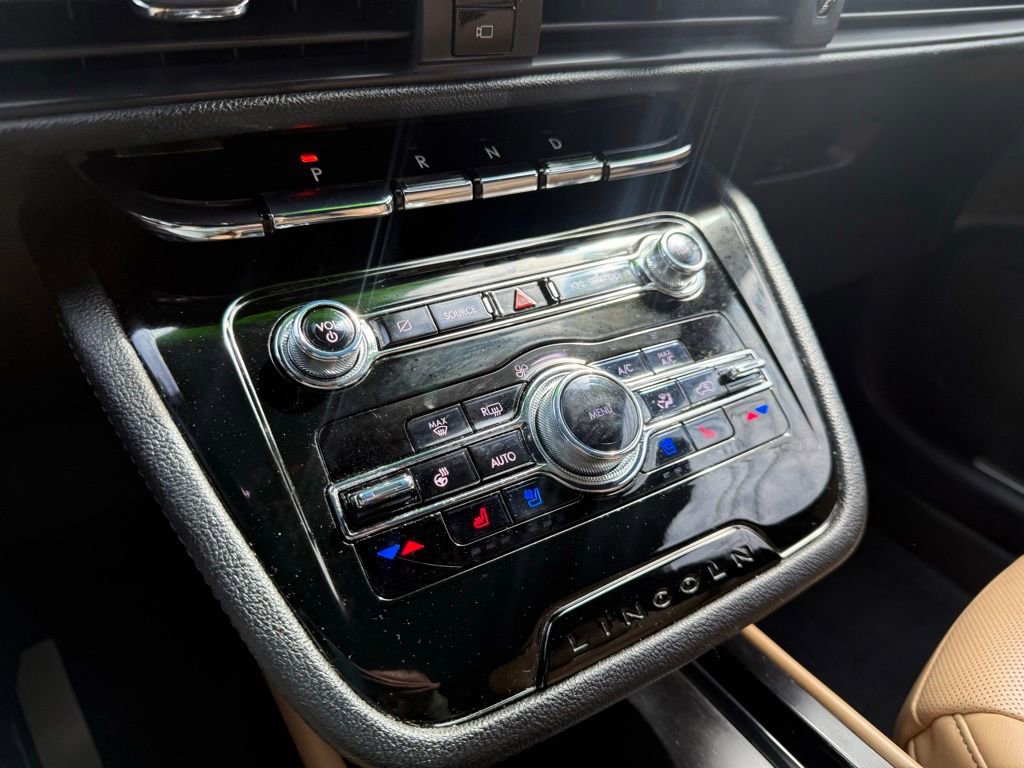 Used 2021 Lincoln Corsair Reserve w/ Equipment Group 201A image 36