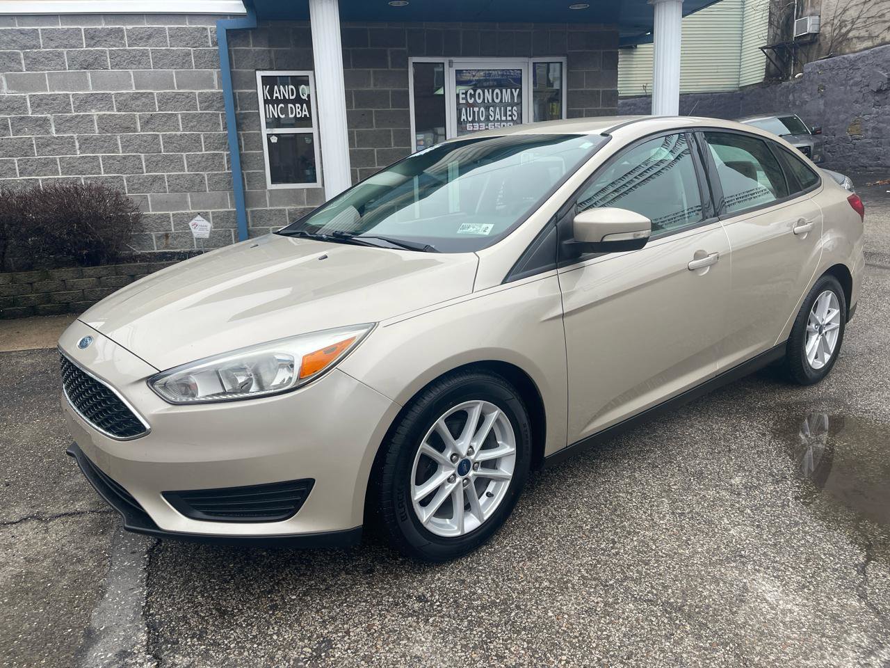 Used 2017 Ford Focus SE w/ Cold Weather Package