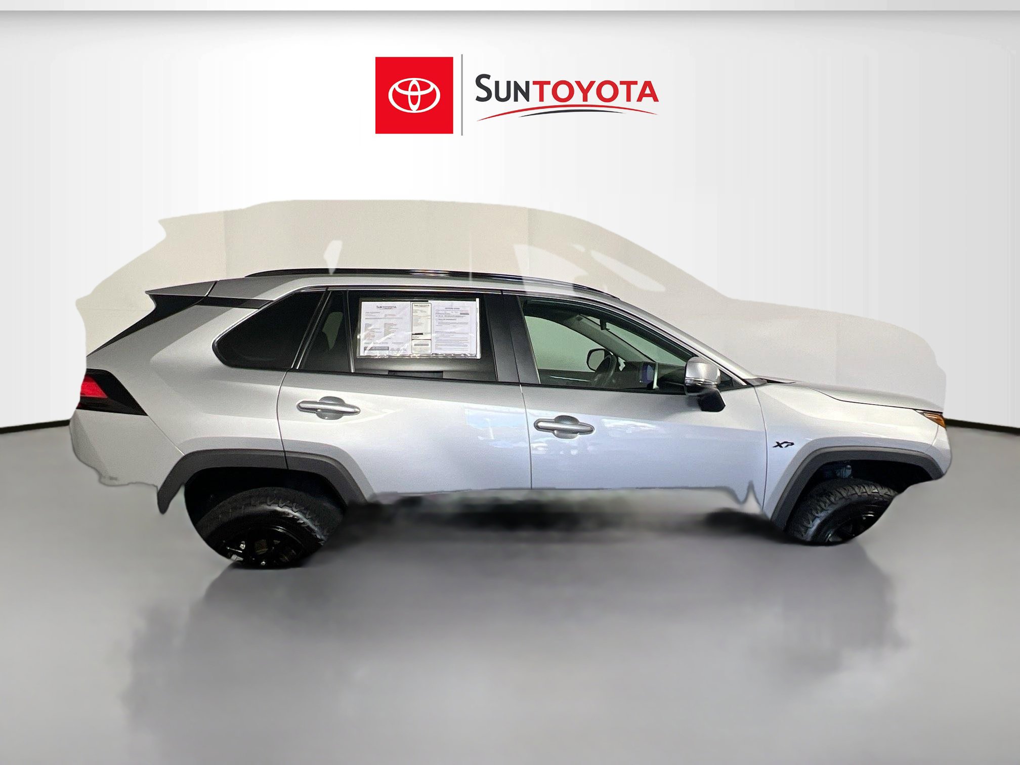 Used 2024 Toyota RAV4 XLE image 10