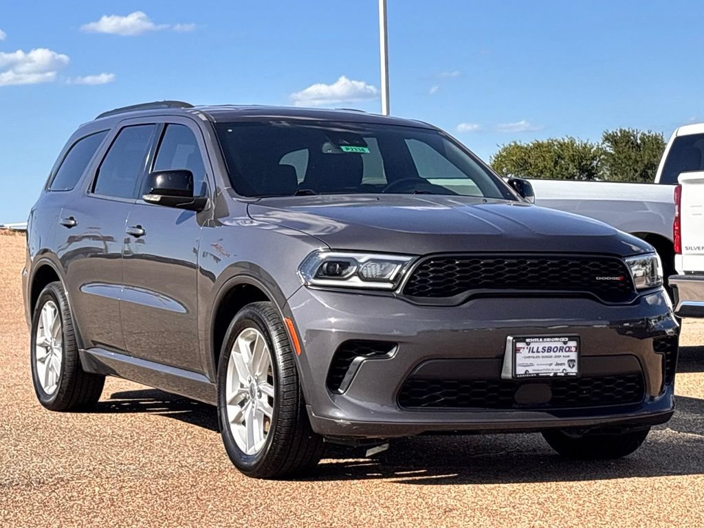 Used 2024 Dodge Durango GT RWD image 2