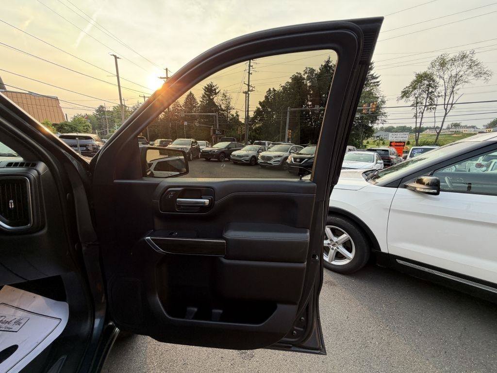 Used 2019 Chevrolet Silverado 1500 LT Trail Boss w/ Convenience Package AWD/4WD image 20