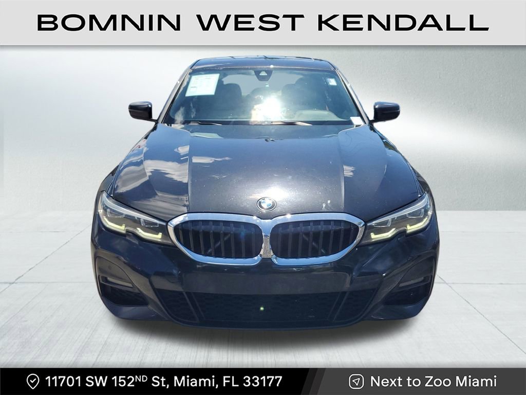 Used 2019 BMW 330i Sedan w/ M Sport Package image 2