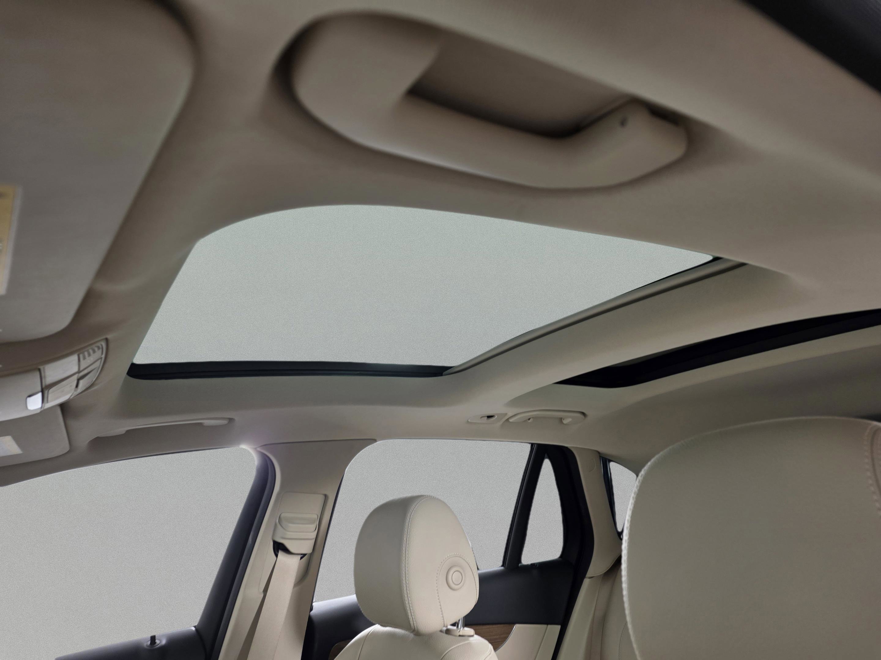 Used 2017 Mercedes-Benz GLC 300 image 13