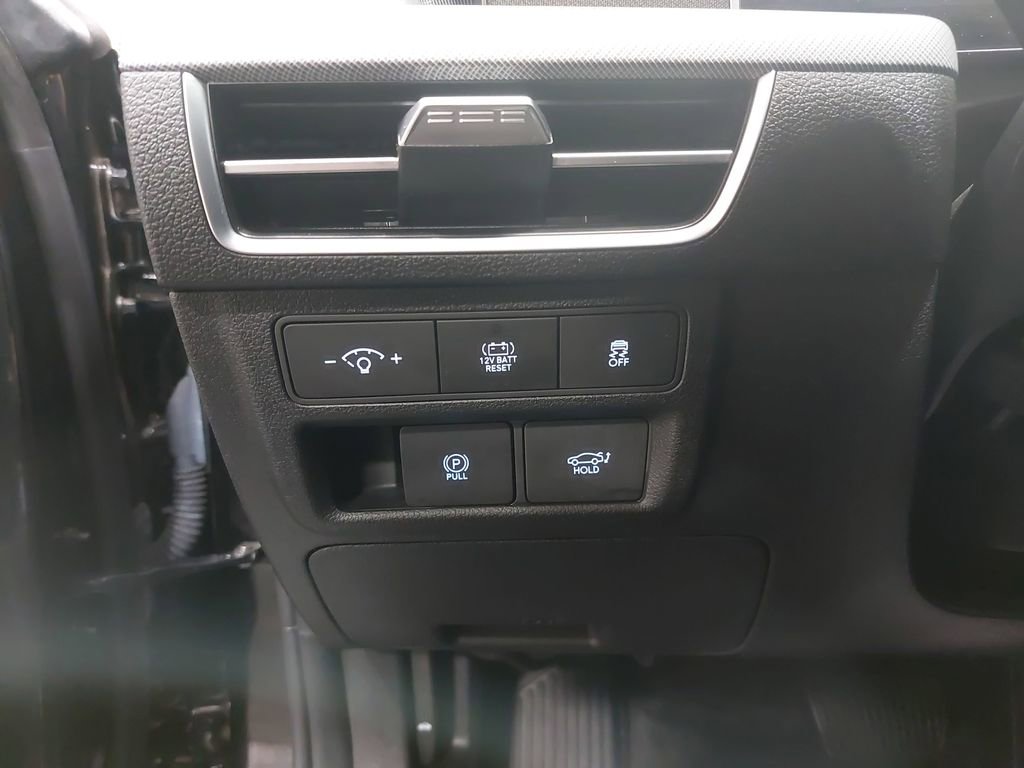 Used 2025 Hyundai Sonata Limited image 27