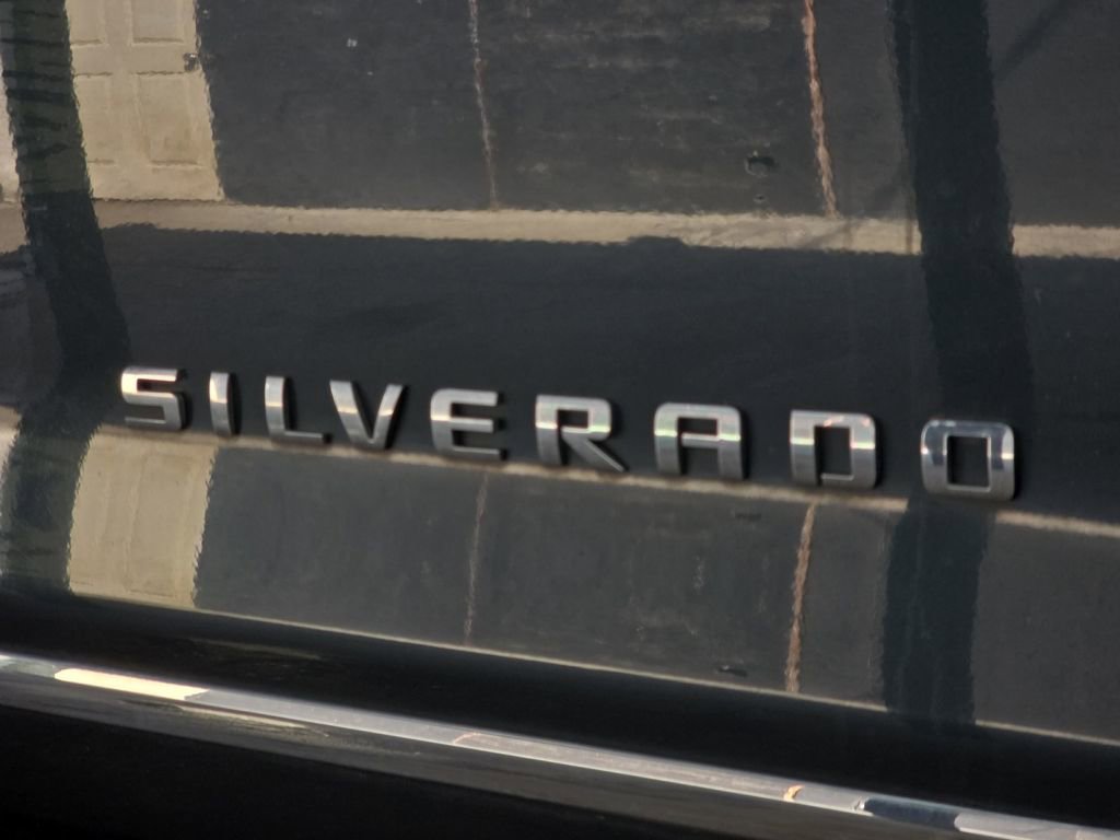 Used 2018 Chevrolet Silverado 1500 LTZ AWD/4WD image 25