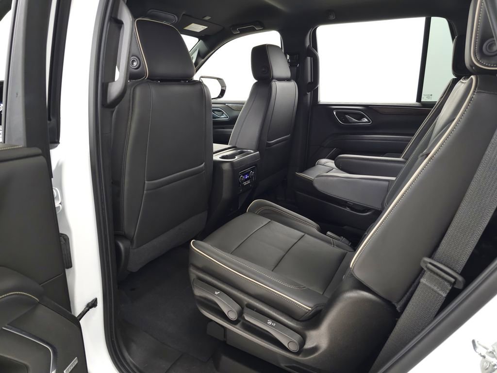 Used 2021 Chevrolet Tahoe Premier AWD/4WD image 35